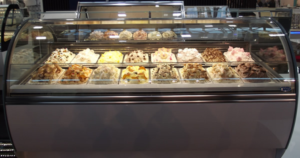 VITRINE A GLACES